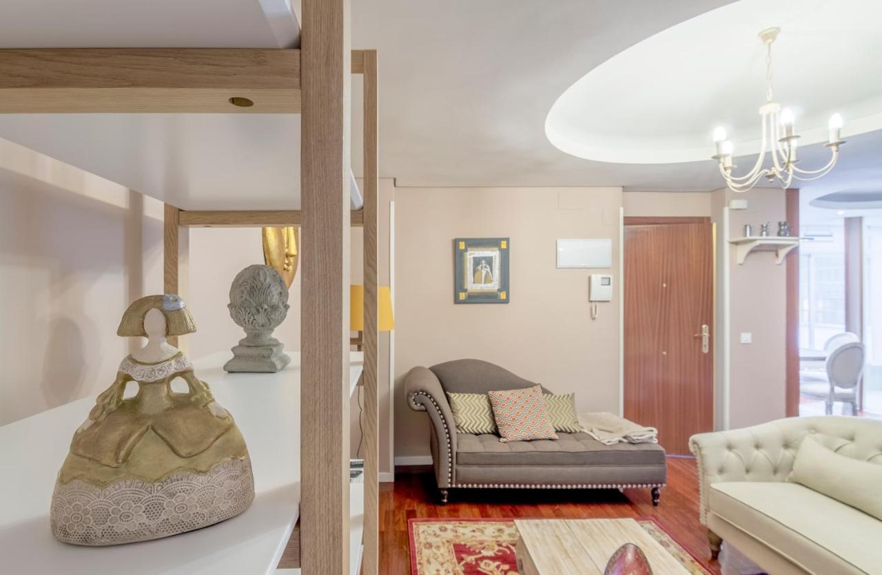 Cross Check Descalzas Reales Apartment Madrid Exterior foto